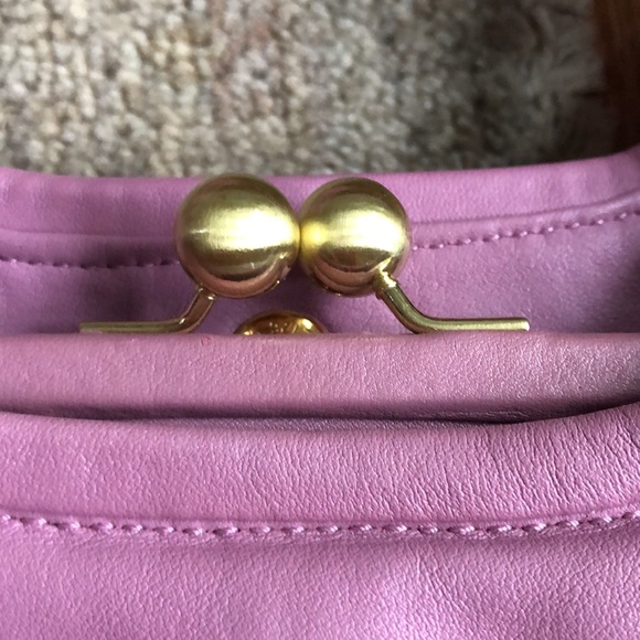 VTG Gorgeous Pink Leather Authentic Coach shoulder bag - Picture 10 of 13